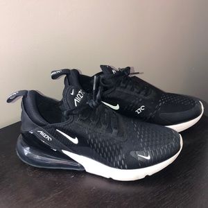 Women’s size 8.5 Nike Air Max. LIKE NEW